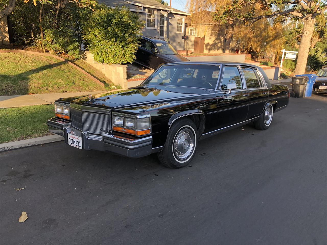 Cadillac brougham 1989