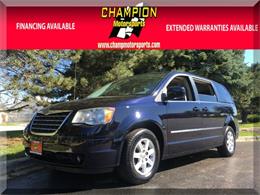2010 Chrysler Town & Country (CC-1135501) for sale in Crestwood, Illinois