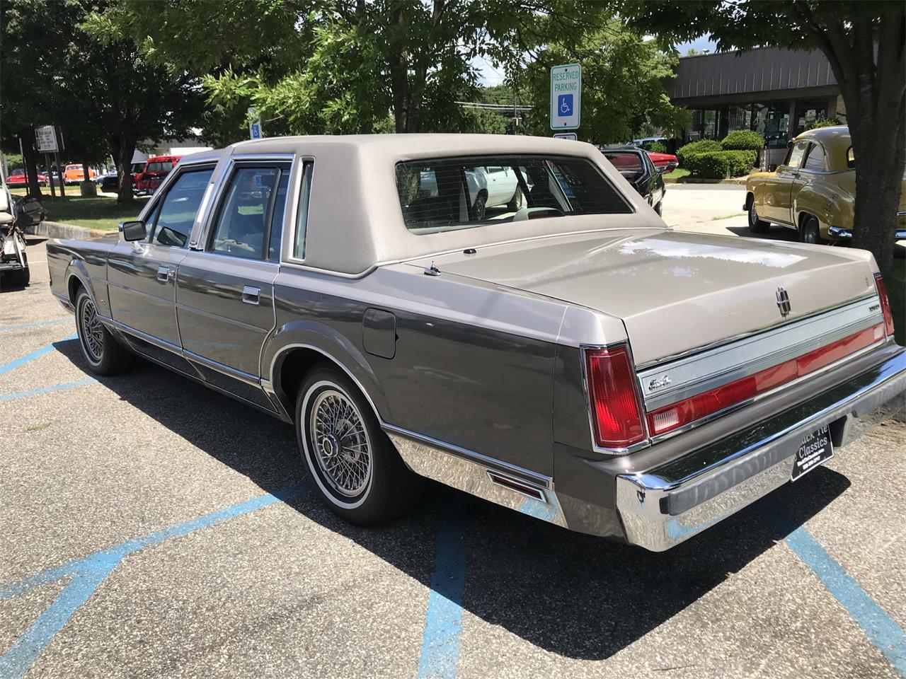 Lincoln town car 1988