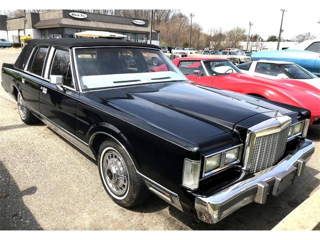 1987 Lincoln Town Car (CC-1136540) for sale in Stratford, New Jersey