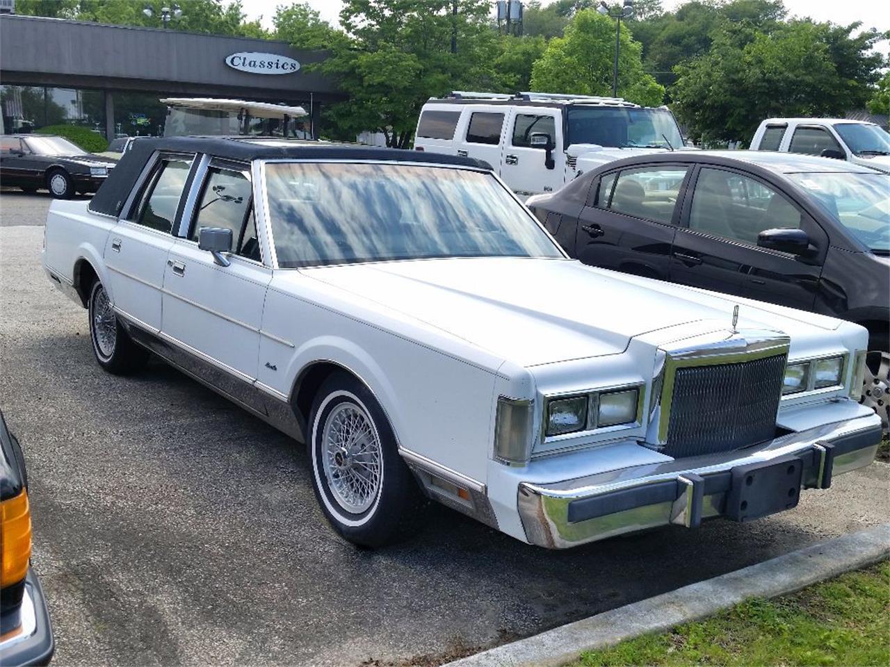 1988 Lincoln Town Car for Sale CC1136559