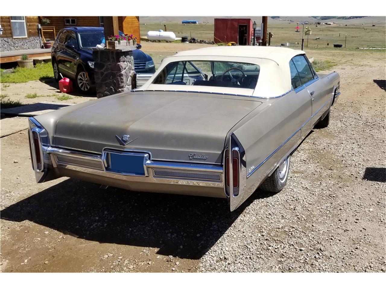 Cadillac coupe deville 1966