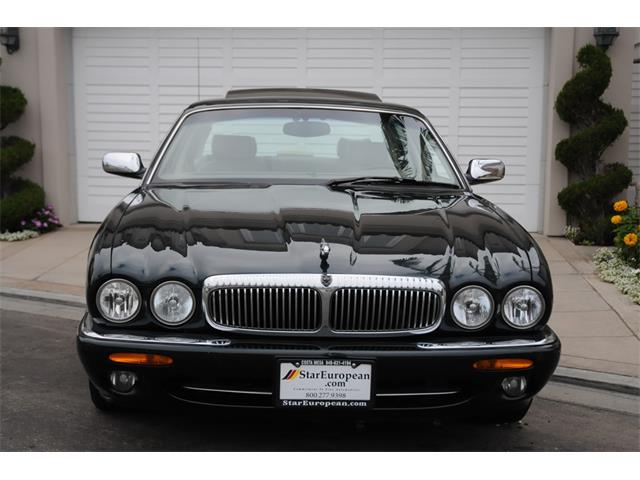 1998 Jaguar XJ8 (CC-1142487) for sale in Costa Mesa, California