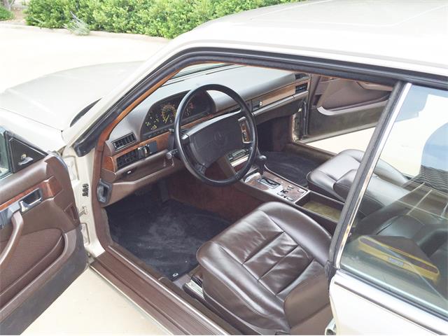 1986 Mercedes-Benz 560SEC (CC-1142491) for sale in San Antonio, Texas