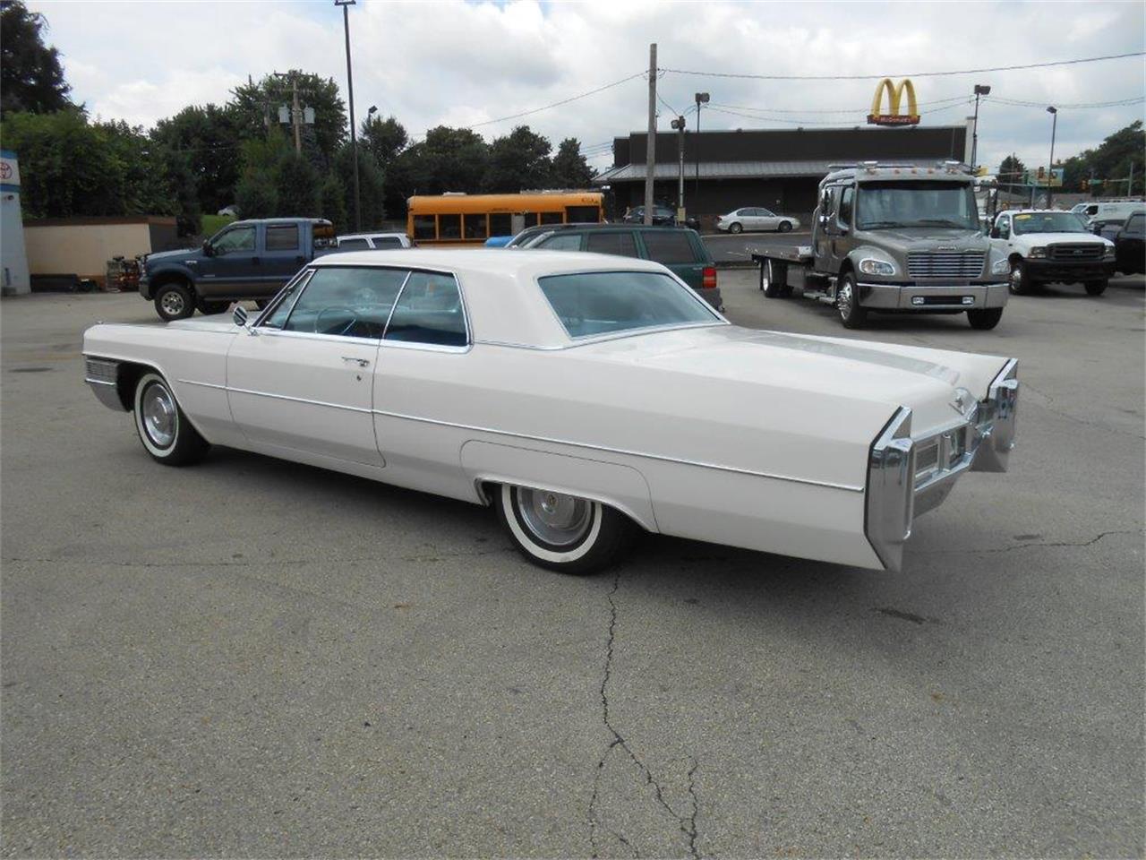 Cadillac coupe deville 1965