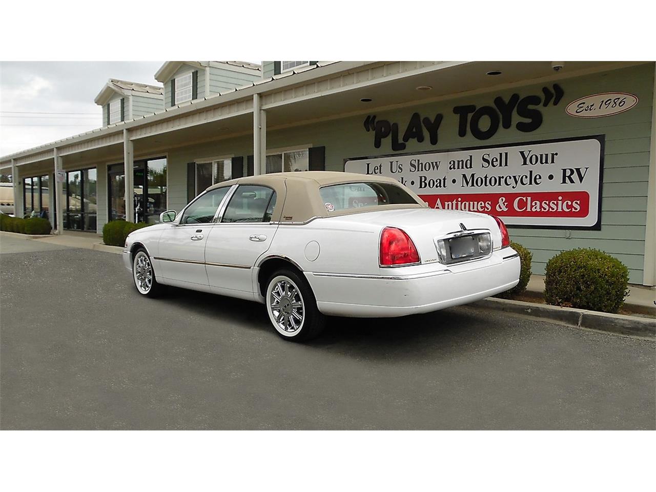 2009 Lincoln Town Car For Salenull