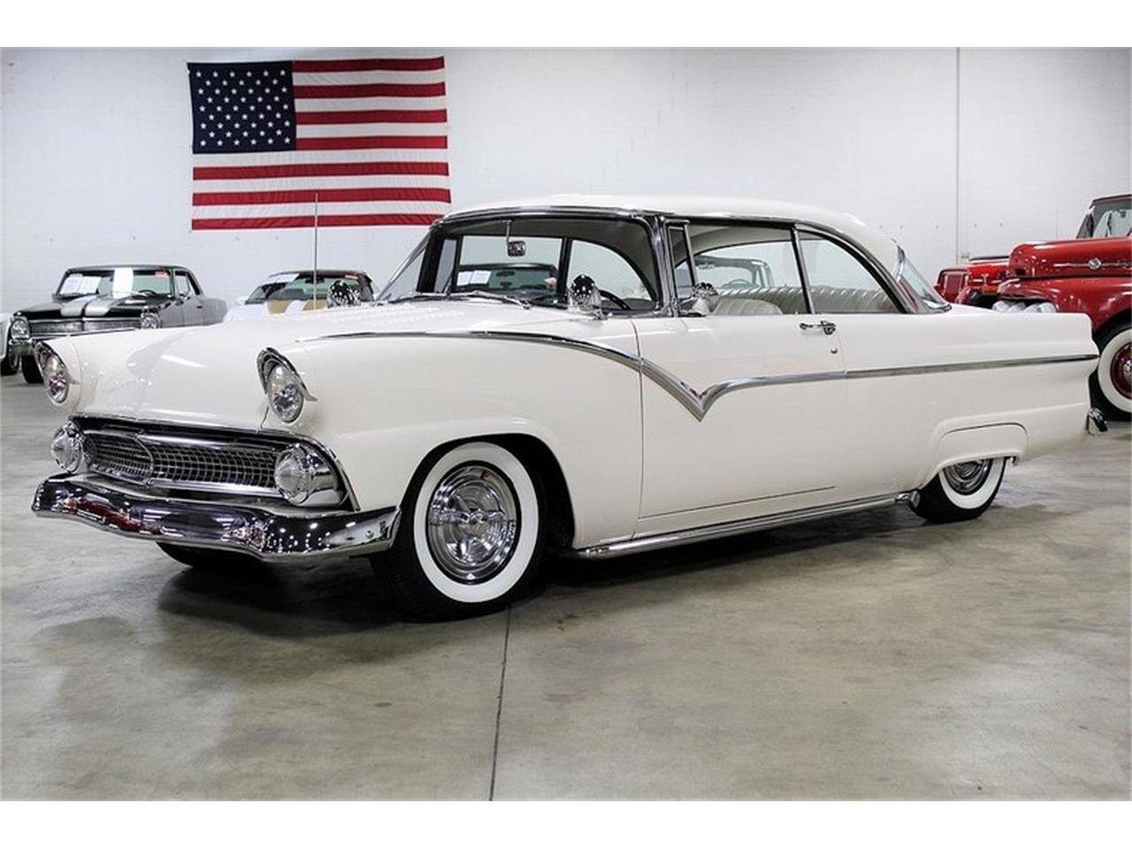 1955 Ford Fairlane Custom