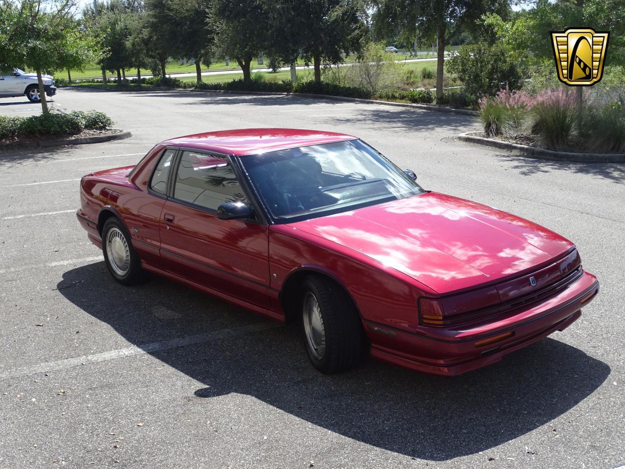 Oldsmobile toronado 1990