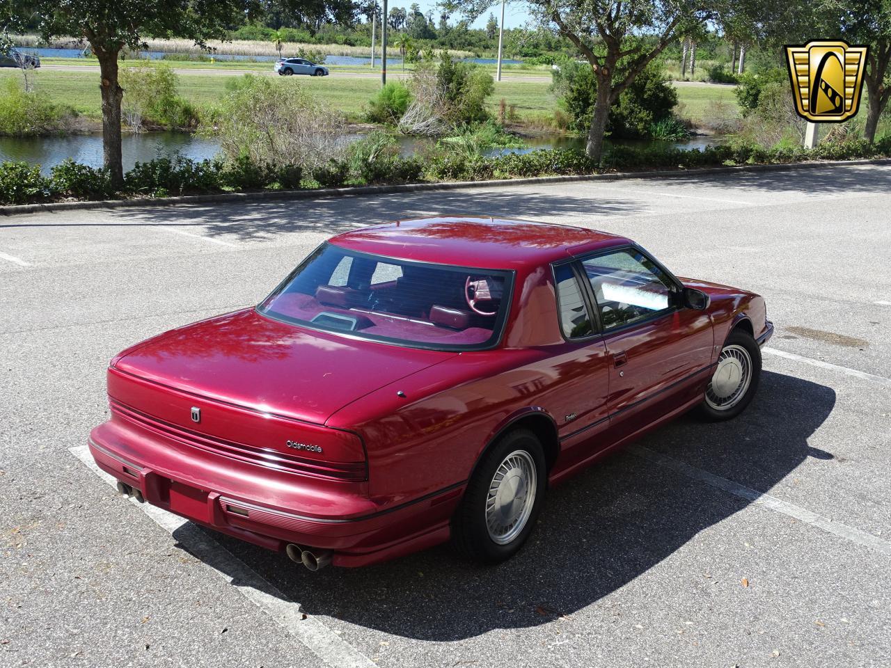 Oldsmobile toronado 1990