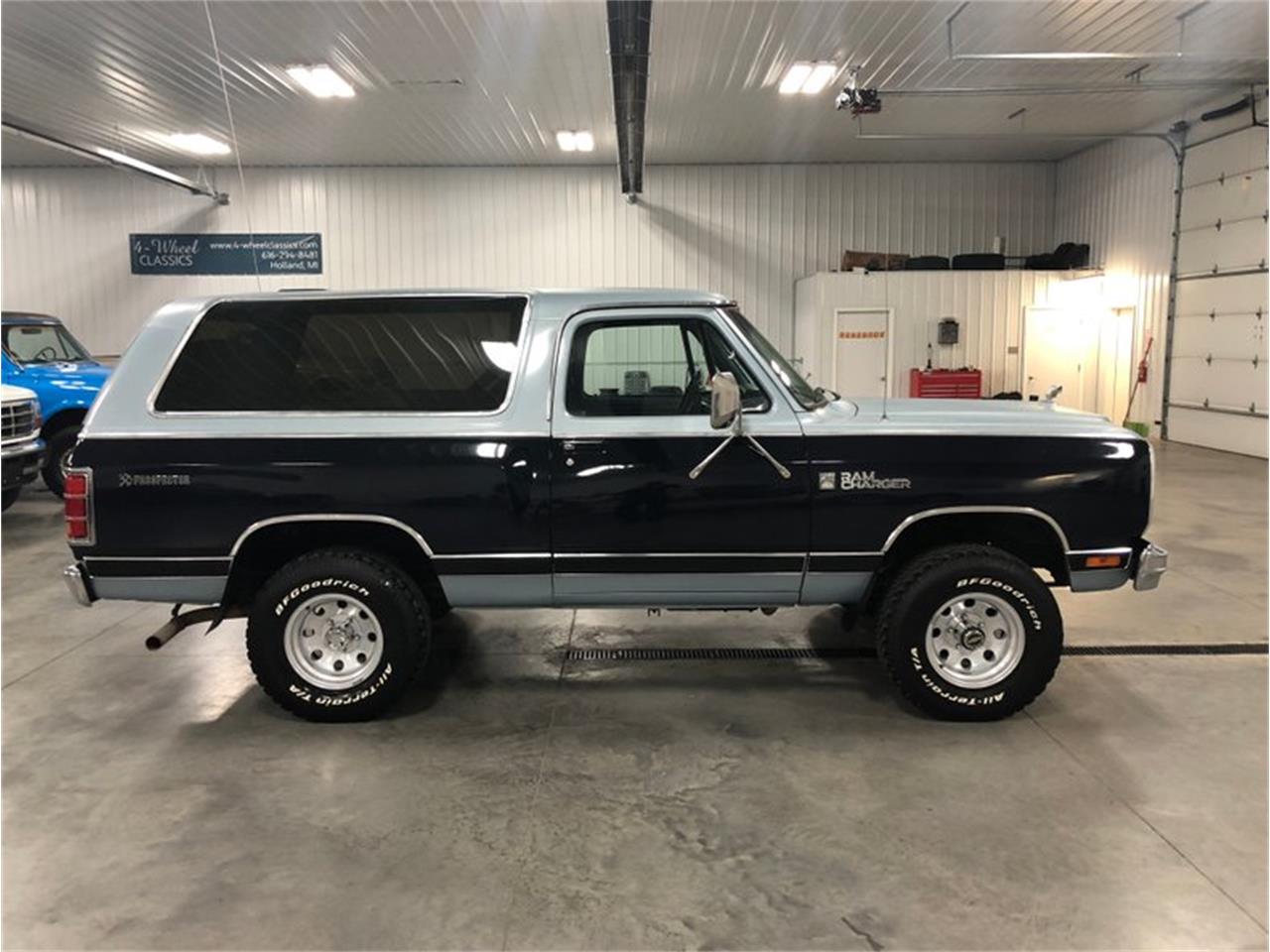 Dodge ramcharger 1983