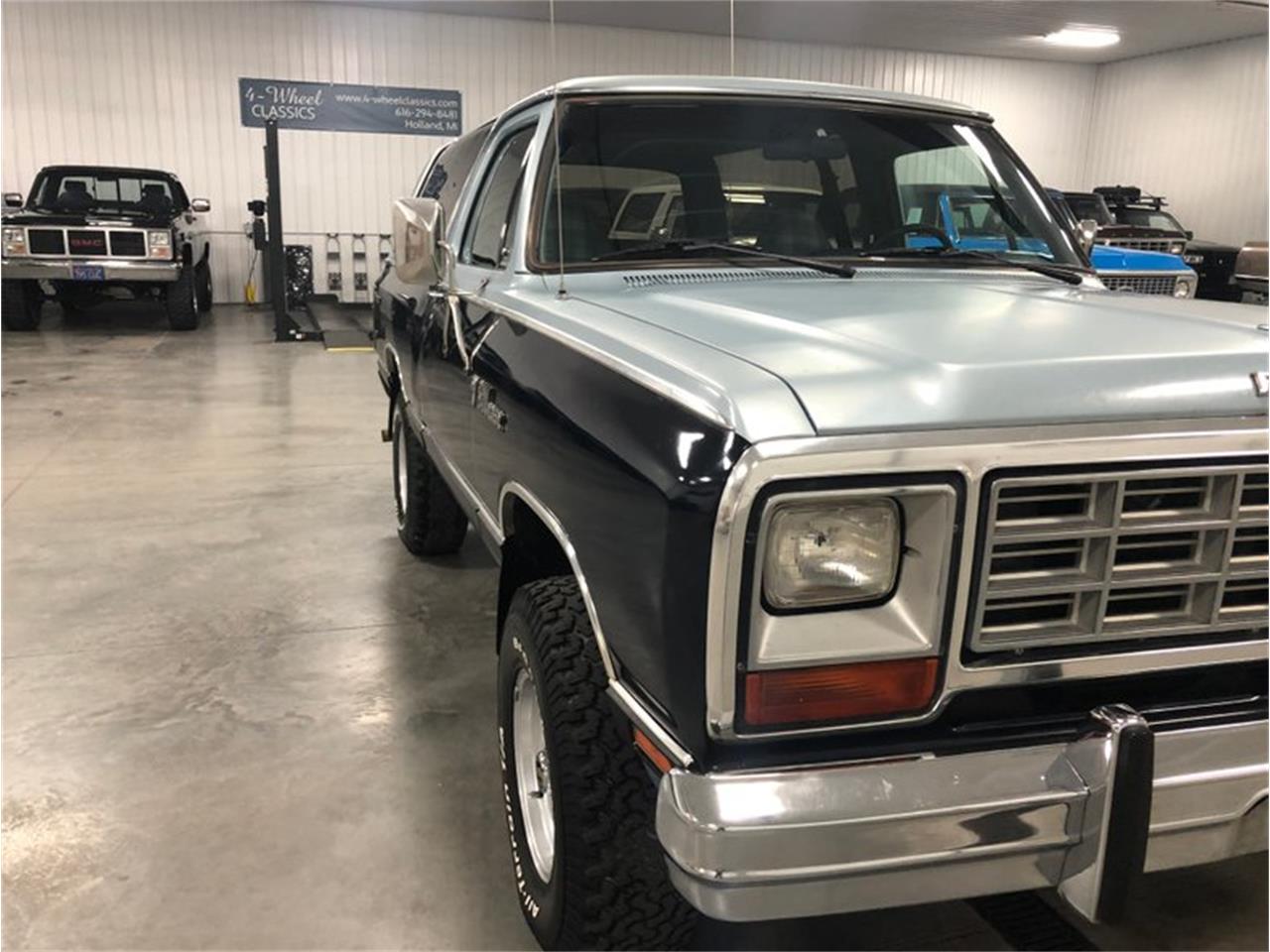 Dodge ramcharger 1983