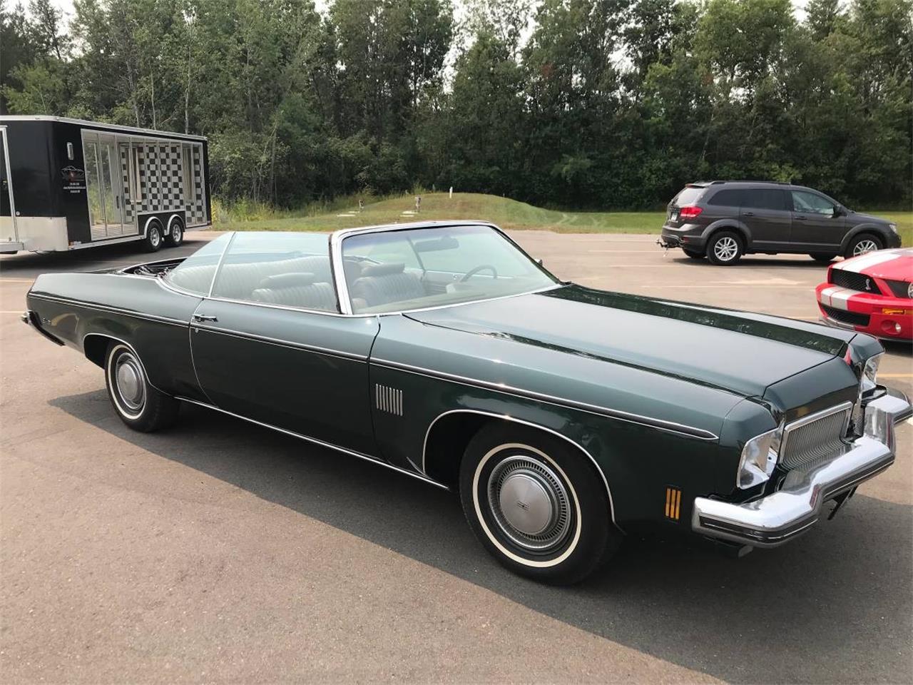 Oldsmobile delta 88 royale