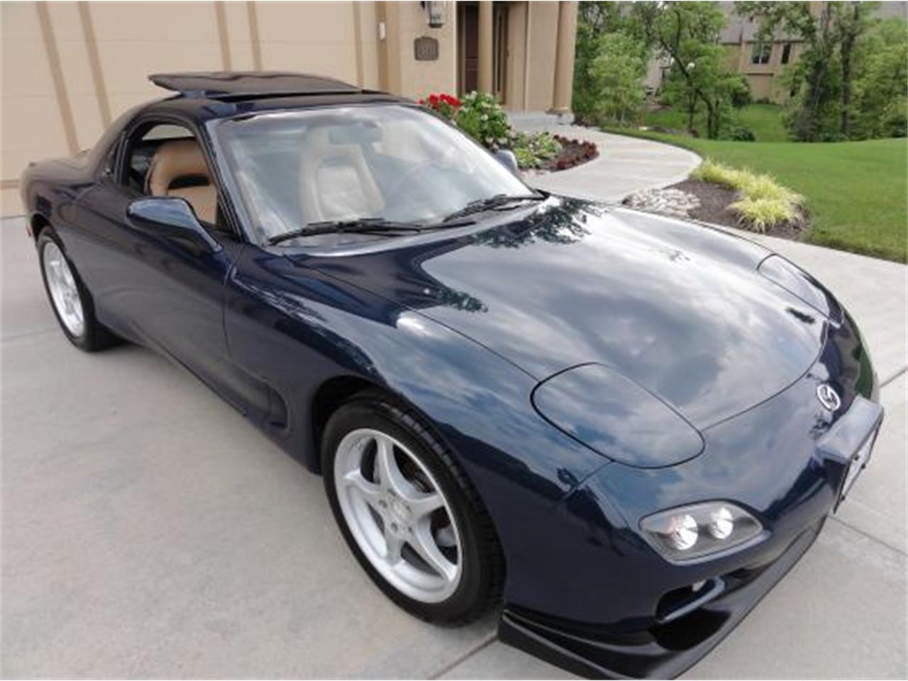 This Is What A Pristine Mazda RX-7 FD With 9,500 Miles Looks Like