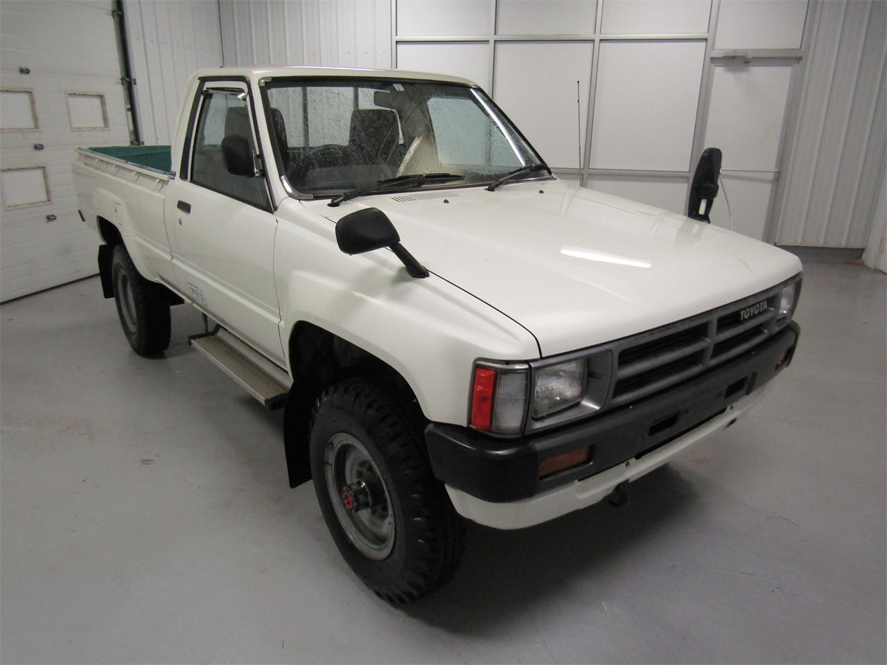 Toyota hilux 1987 года