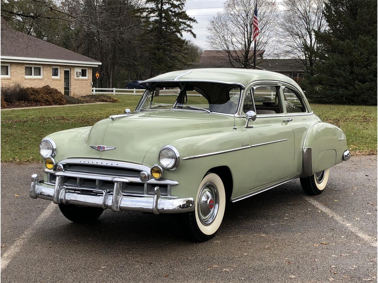 Газ шевроле. Chevrolet 1949. Chevrolet Deluxe. 1949 Chevy Deluxe. Шевроле 1949 года.