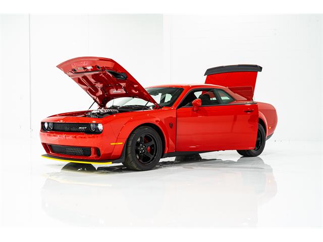 2021 Dodge Challenger Super Stock Red 1:18 GT Spirit – Desktop Muscle Cars  Inc.