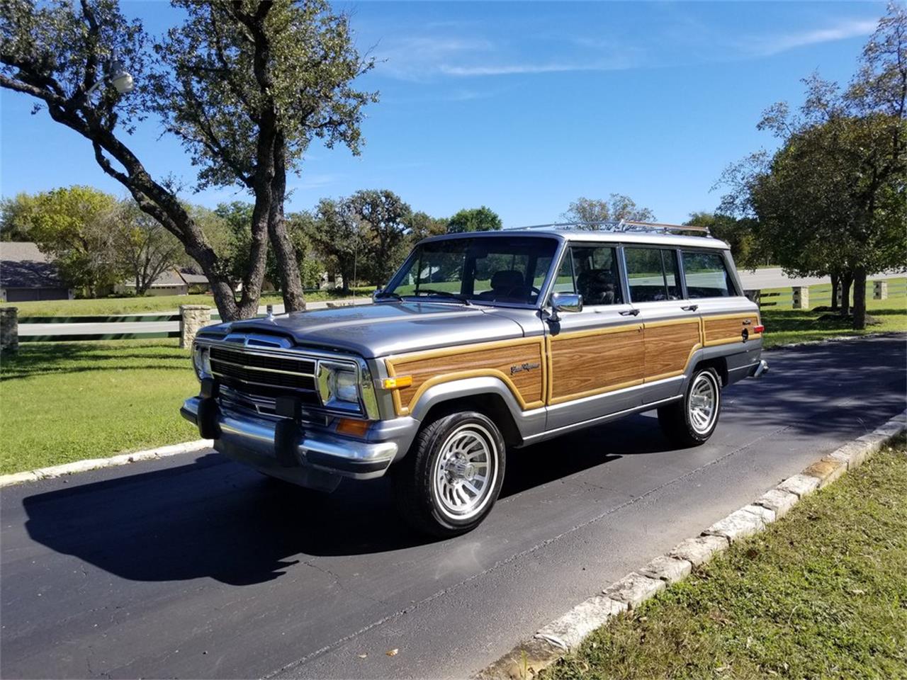 Jeep grand wagoneer 1991