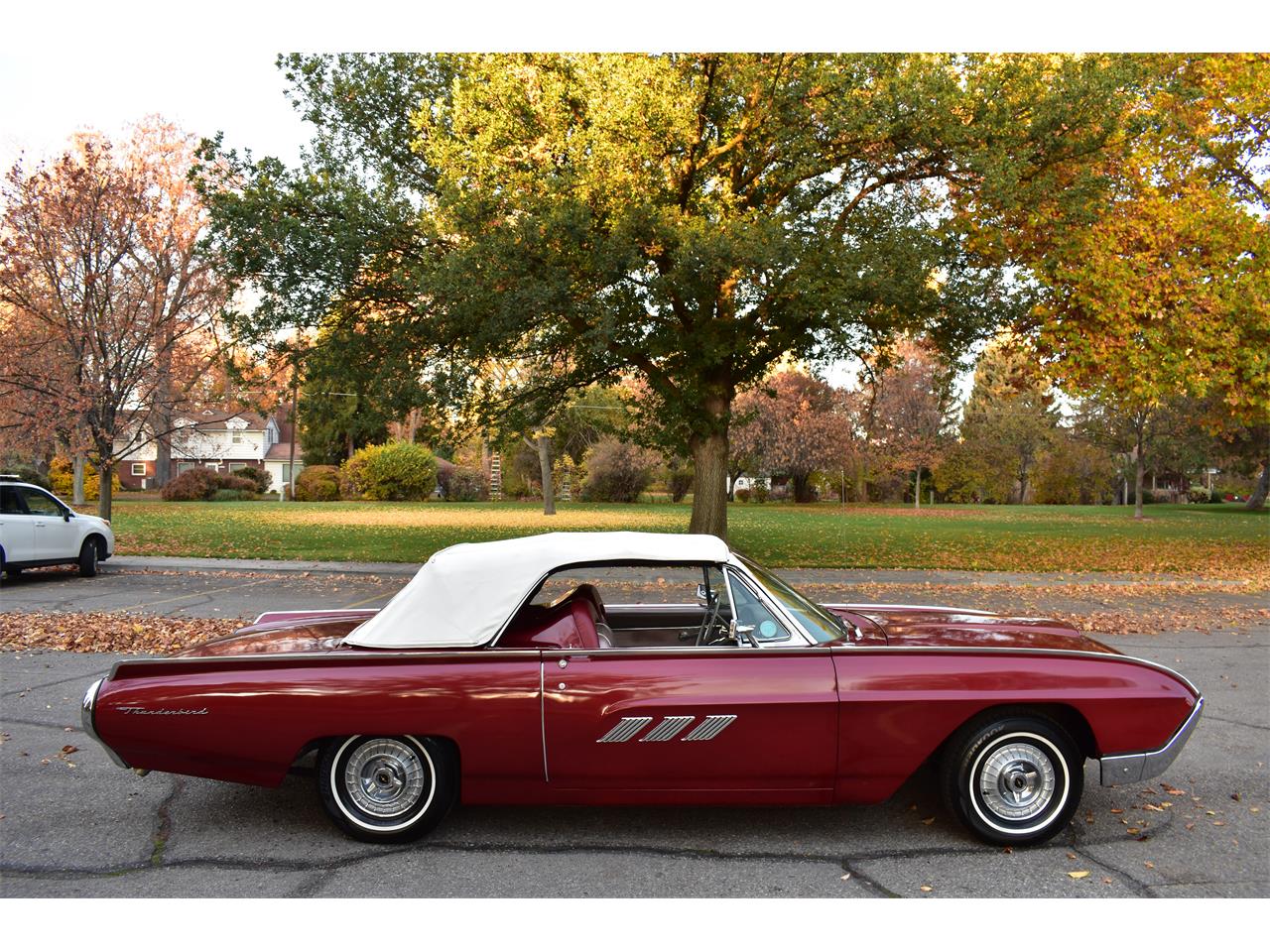 1963 ford thunderbird auction