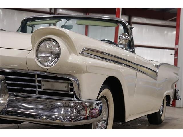 1957 Ford Skyliner (CC-1163351) for sale in Kentwood, Michigan