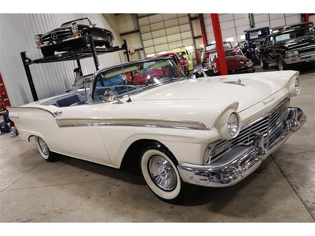 1957 Ford Skyliner (CC-1163351) for sale in Kentwood, Michigan