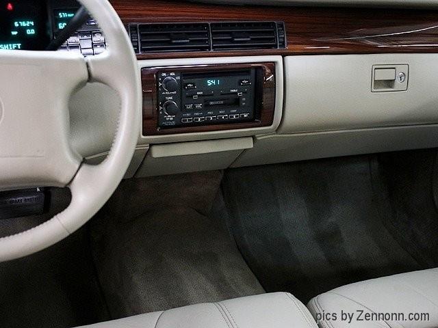 1995 Cadillac DeVille (CC-1163824) for sale in Addison, Illinois
