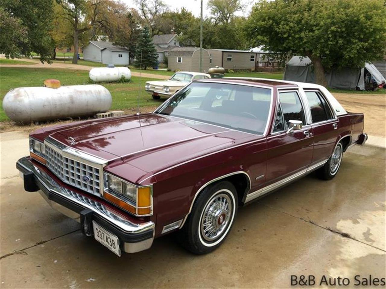 83 ford ltd