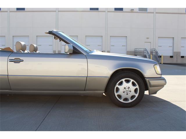 1994 Mercedes-Benz E320 (CC-1164755) for sale in Houston, Texas
