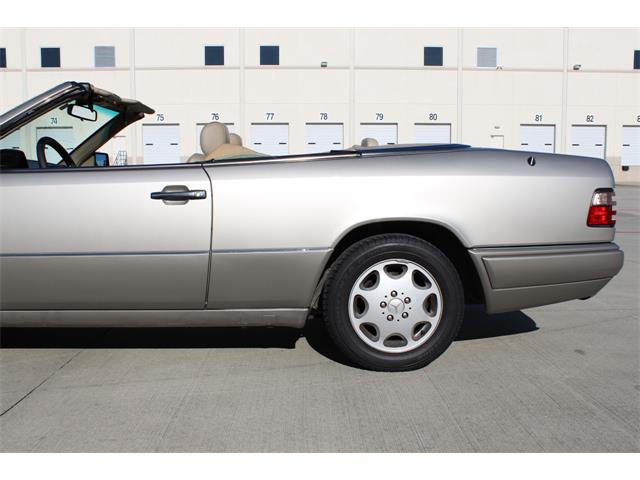 1994 Mercedes-Benz E320 (CC-1164755) for sale in Houston, Texas