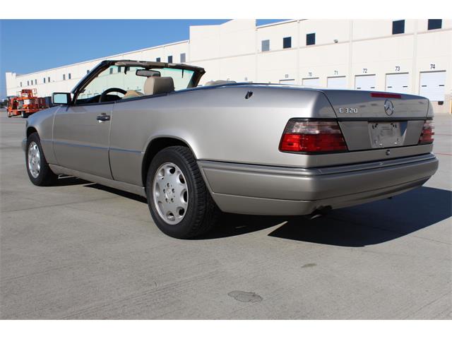 1994 Mercedes-Benz E320 (CC-1164755) for sale in Houston, Texas
