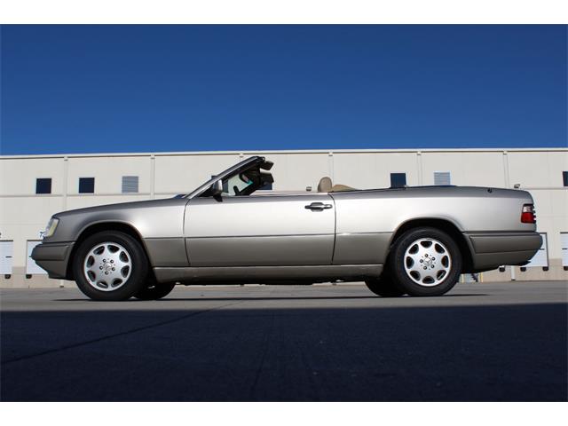 1994 Mercedes-Benz E320 (CC-1164755) for sale in Houston, Texas