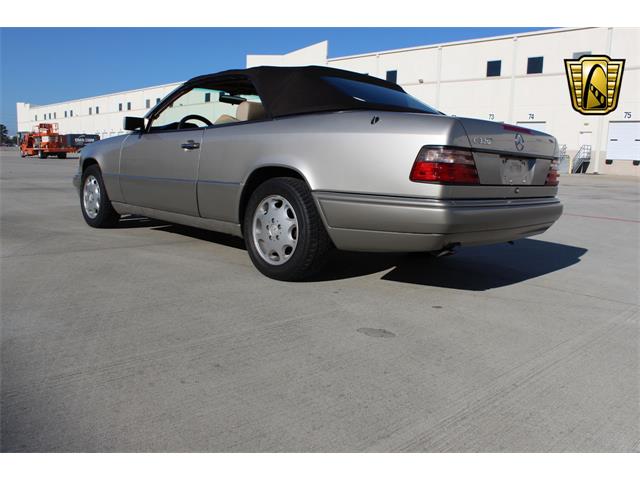 1994 Mercedes-Benz E320 (CC-1164755) for sale in Houston, Texas