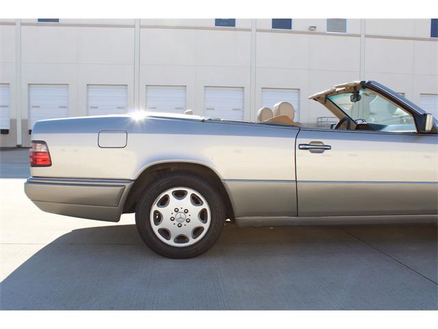 1994 Mercedes-Benz E320 (CC-1164755) for sale in Houston, Texas