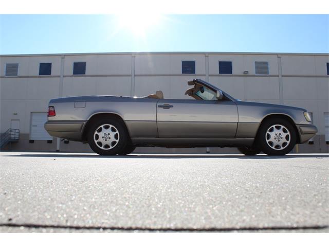 1994 Mercedes-Benz E320 (CC-1164755) for sale in Houston, Texas