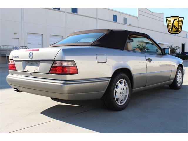 1994 Mercedes-Benz E320 (CC-1164755) for sale in Houston, Texas