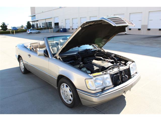 1994 Mercedes-Benz E320 (CC-1164755) for sale in Houston, Texas
