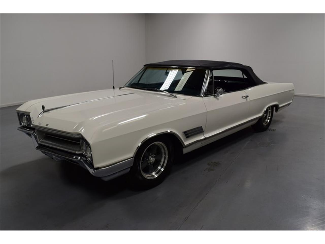 amt 1966 buick wildcat