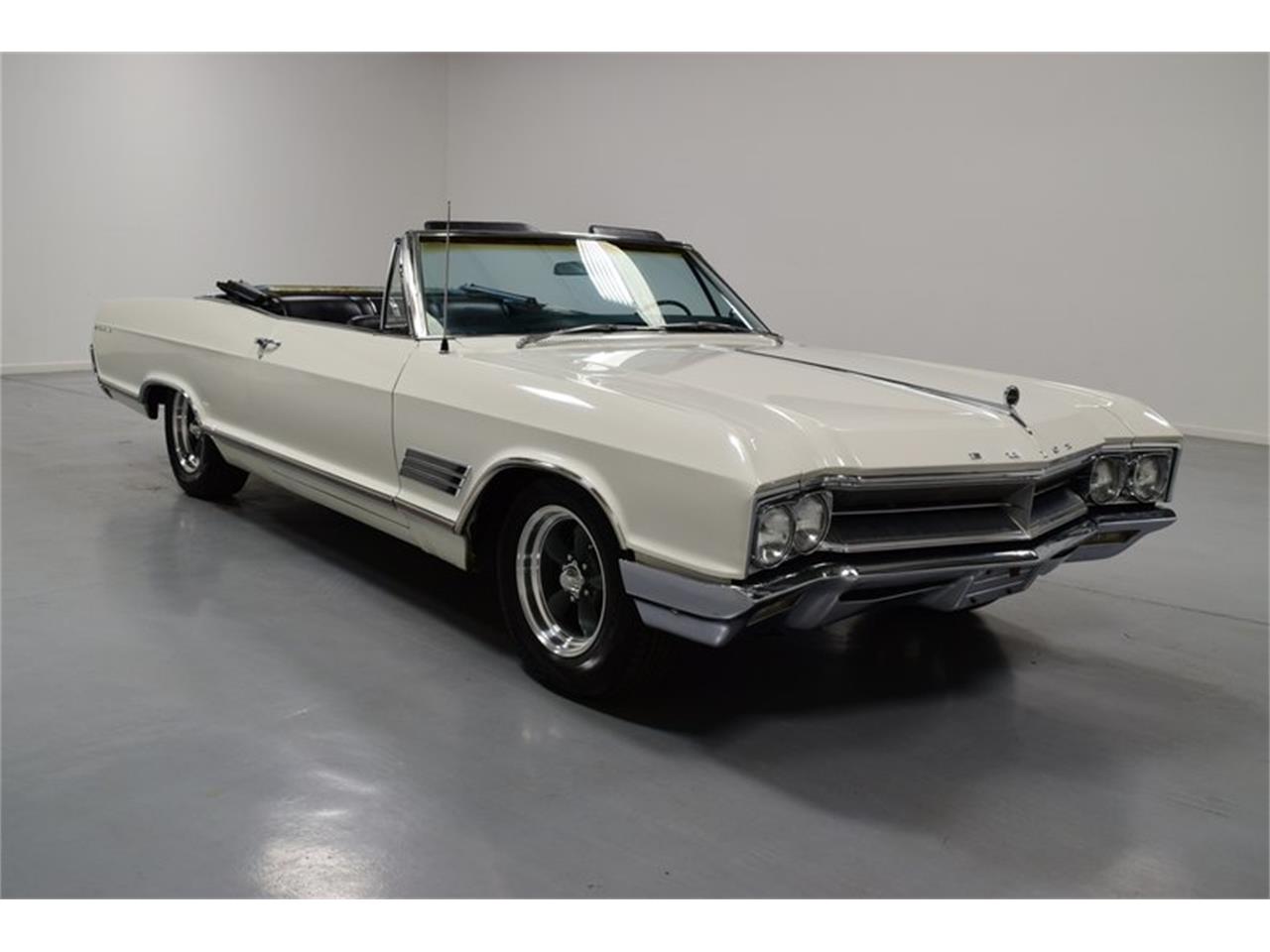 amt 1966 buick wildcat