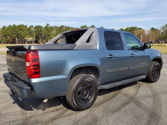2011 Chevrolet Avalanche (CC-1169409) for sale in Hope Mills, North Carolina
