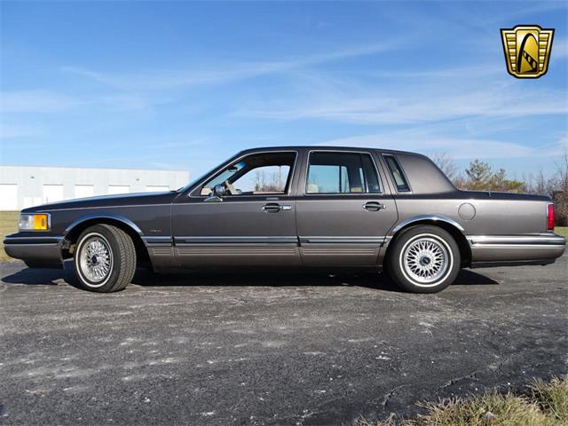 1992 Lincoln Town Car for Sale ClassicCars CC 1171091