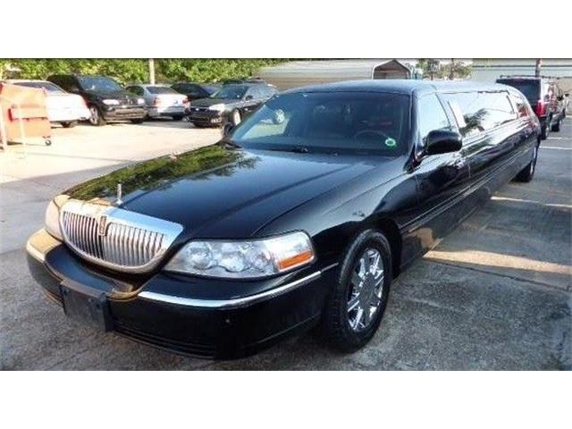 2011 Lincoln Town Car (CC-1171852) for sale in Cadillac, Michigan