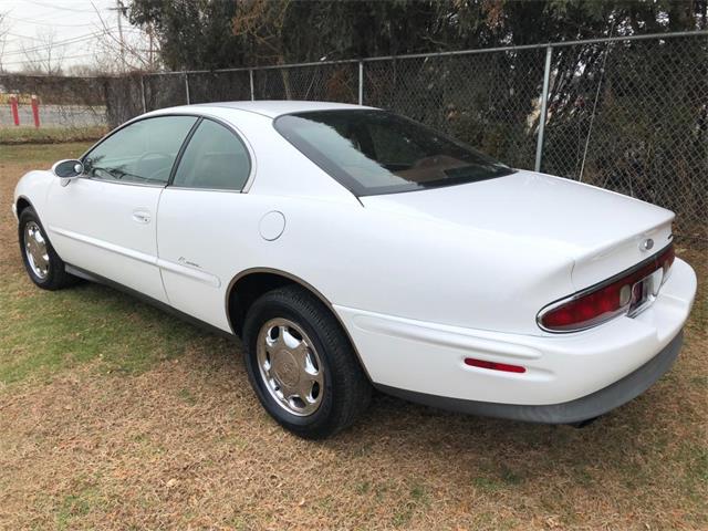 1997 Buick Riviera (CC-1172468) for sale in Milford City, Connecticut