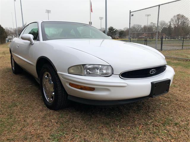 1997 Buick Riviera (CC-1172468) for sale in Milford City, Connecticut