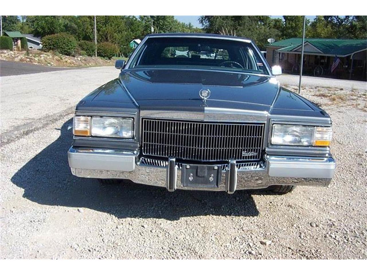 Cadillac brougham 1990