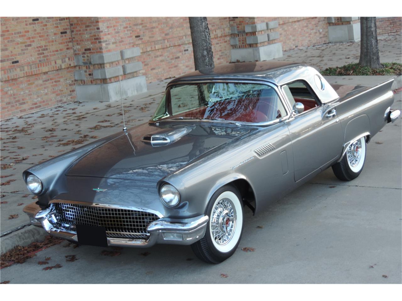 amt 1957 ford thunderbird