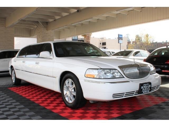 2006 Lincoln Town Car (CC-1175897) for sale in Sherman Oaks, California