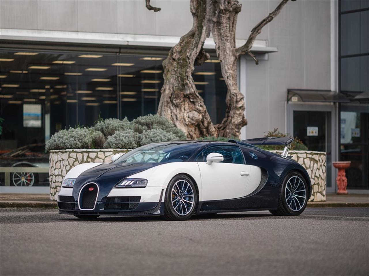 Bugatti Veyron Grand Sport Vitesse Black