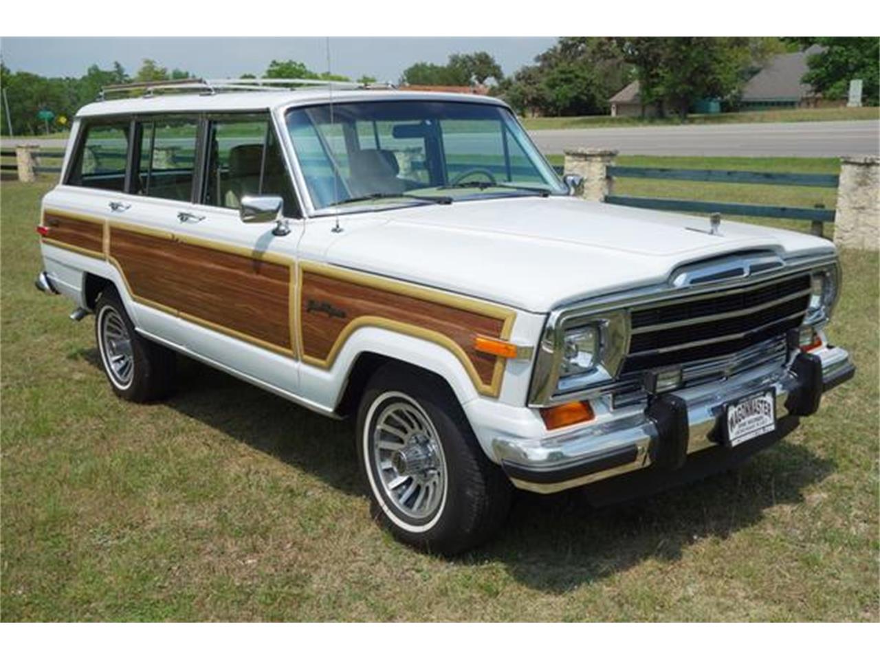 Jeep Wagoneer 1966