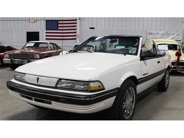 1990 Pontiac Sunbird (CC-1177138) for sale in Kentwood, Michigan