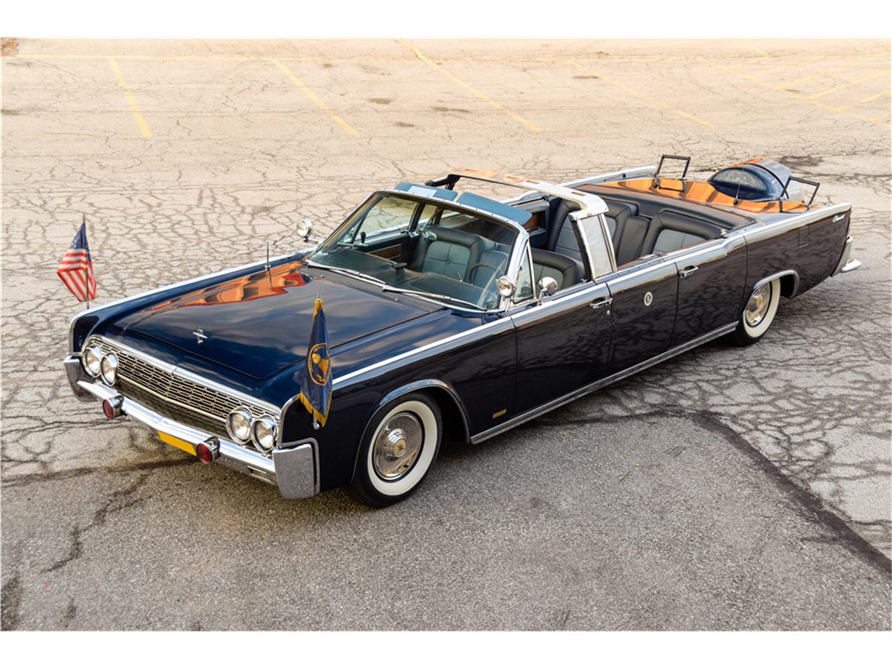 14768855-1963-lincoln-