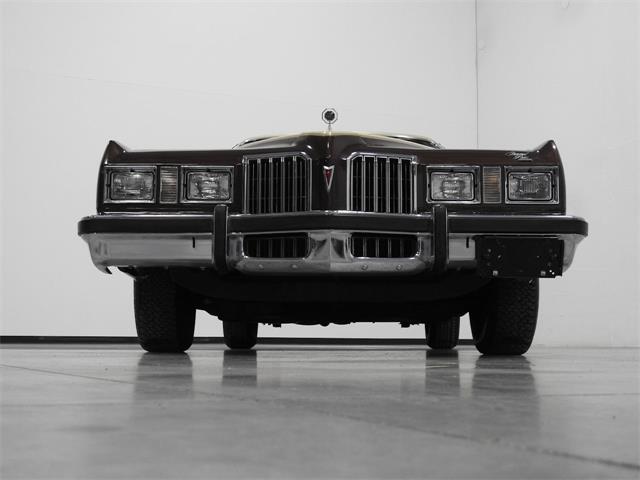 1977 Pontiac Grand Prix (CC-1170760) for sale in Kenosha, Wisconsin